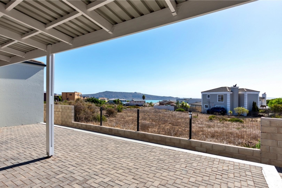 4 Bedroom Property for Sale in Myburgh Park Western Cape